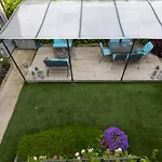 Maji - Historic With Pool & Parking, 100m From Ferry & Train Apartment