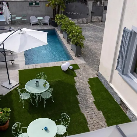 Maji - Historic With Pool & Parking, 100m From Ferry & Train Appartement