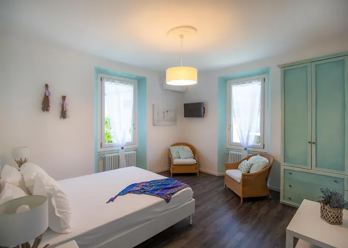 Maji - Historic With Pool & Parking, 100m From Ferry & Train Apartmán Mandello del Lario