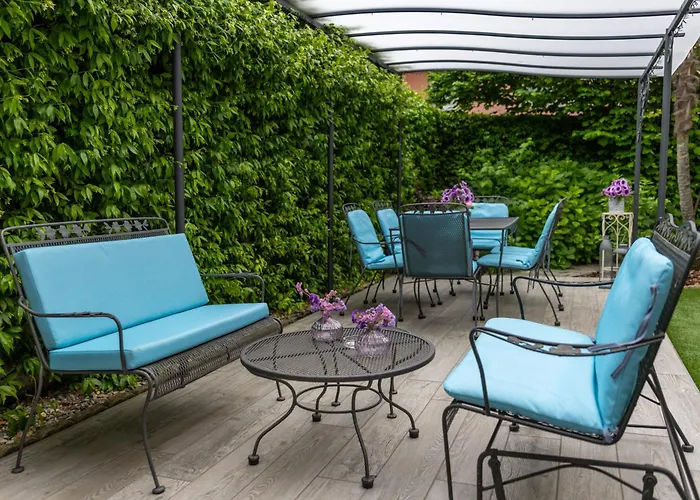 Apartmán Maji - Historic With Pool & Parking, 100m From Ferry & Train *