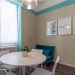 Maji - Historic With Pool & Parking, 100m From Ferry & Train